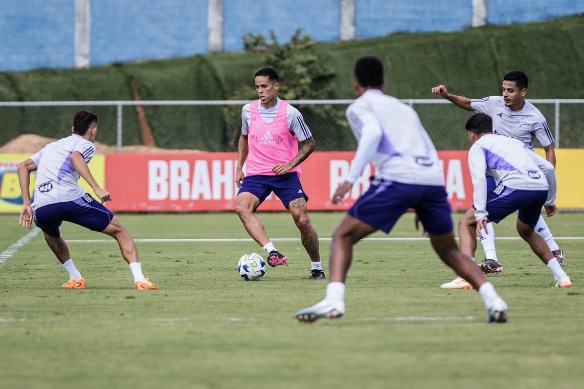 Titular do Flamengo vira desfalque para jogo contra o Cruzeiro