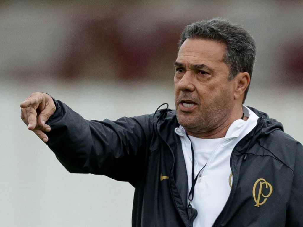 Luxemburgo deve manter boa parte da escalação do Corinthians para enfrentar o Atlético-MG