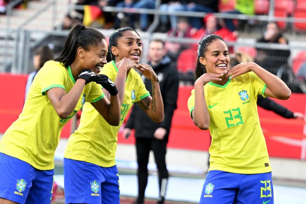 Brasil x Jamaica feminino: onde assistir ao vivo e horário do jogo pela  Copa do Mundo Feminina